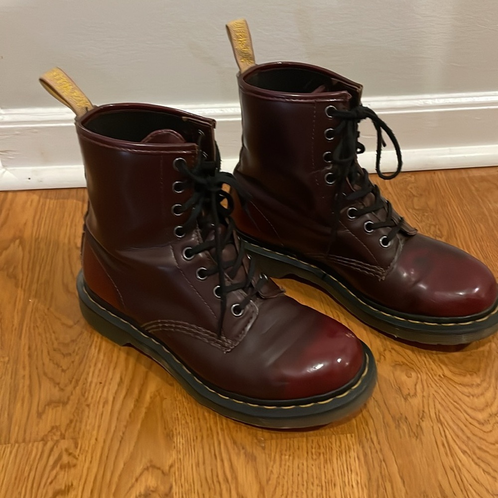 Dr. Martens Vegan Leather Cherry Red 1460 Boots Doc Martens - Picture 3 of 7
